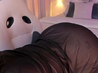 Nathalie Rivers live cam preview
