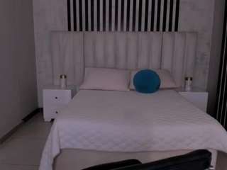 sunnyrivers live cam profile