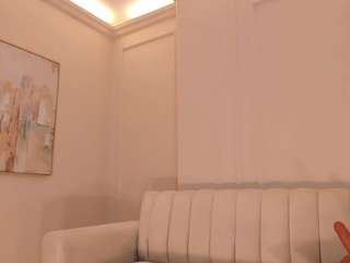 le modèle sunnyrivers est en webcam porno dans un show sur le site camsoda, il possède les tags suivants: amateur,handjob,strip,spank,solo,pov,orgasm,natural,lush,ass,living room,flashing,fingers,dildo,cum,control,brown eyes,blowjob,black hair,bedroom