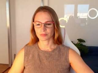milf-tea live webcam show