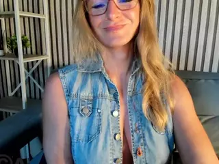 Tea's Live Sex Cam Show