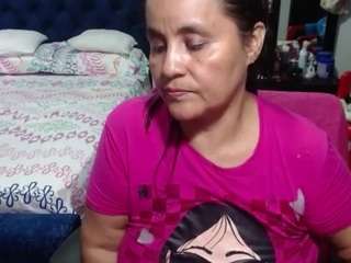 Naked Mature Granny camsoda samy-mature