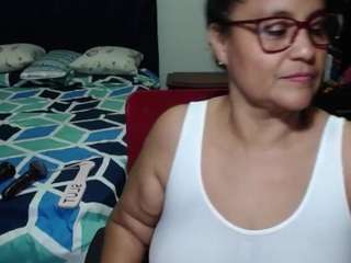 samy-mature Live Webcam on CamSoda