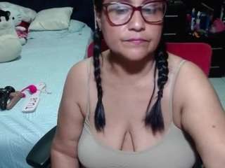 samy-mature