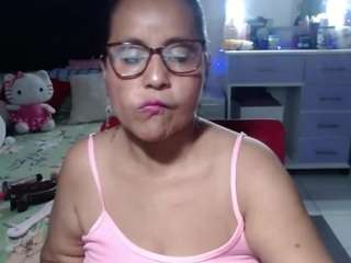 samy-mature Live Webcam on CamSoda