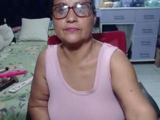 le modèle samy-mature est en webcam porno dans un show sur le site camsoda, il possède les tags suivants: ass bouncing,lovense,young adult,wet,toys,tease,striptease,strip,solo,shaved pussy,pussy,pov,natural,middle aged,mature,bedroom,lush,hairy pussy,dildo or vibrator,black hair