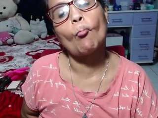 le modèle samy-mature est en webcam porno dans un show sur le site camsoda, il possède les tags suivants: ass bouncing,lovense,young adult,wet,toys,tease,striptease,strip,solo,shaved pussy,pussy,pov,natural,middle aged,bedroom,lush,mature,hairy pussy,dildo or vibrator,black hair