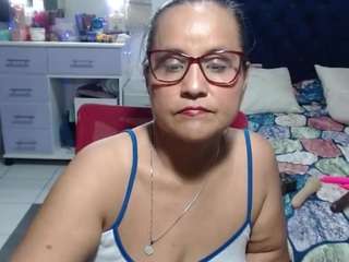 samy-mature