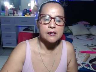 samy-mature