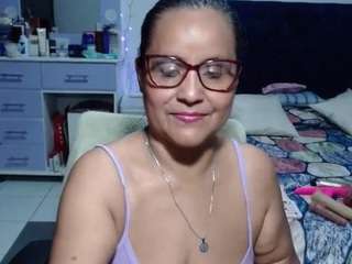 samy-mature