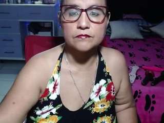 samy-mature