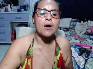 samy-mature