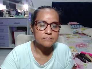 Samy-mature live webcam show