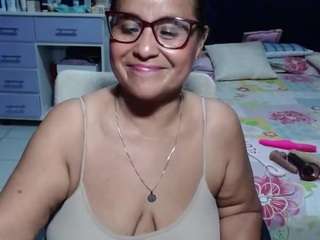 samy-mature