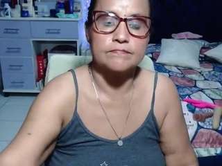 samy-mature