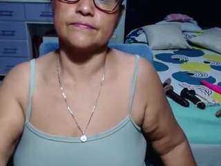 samy-mature