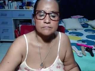 samy-mature