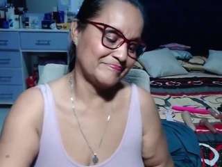samy-mature