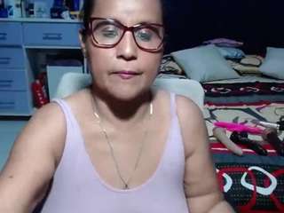 samy-mature