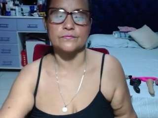 samy-mature