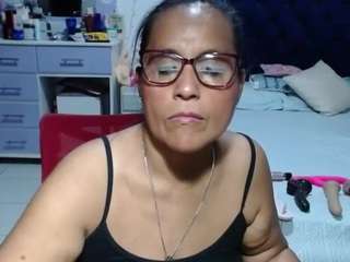 samy-mature
