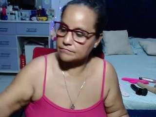 samy-mature