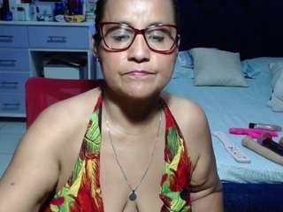 samy-mature