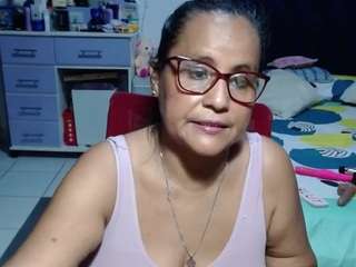 samy-mature