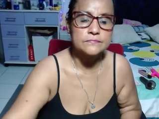 samy-mature