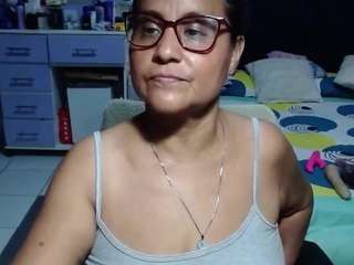 samy-mature