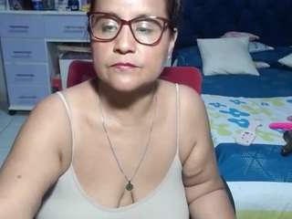 samy-mature