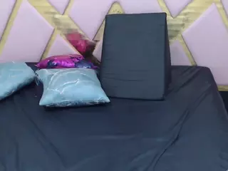 ChloexBigAass's Live Sex Cam Show