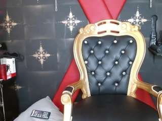 Live cam show with Jolie-colette