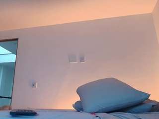 Live webcam model melonsboobss on Soda Cams