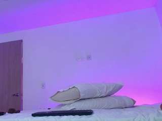 melonsboobss webcam model