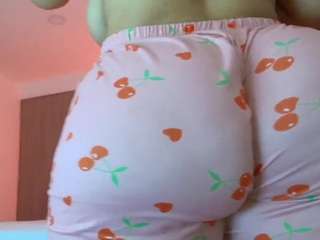 Dieses Model ist jetzt live. melonsboobss