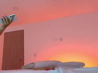 This model is live right now. melonsboobss