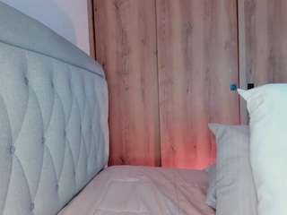  lauracriistina chat room