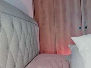  lauracriistina chat room