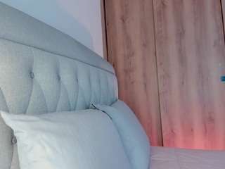 lauracriistina Live Webcam on CamSoda
