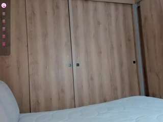 lauracriistina Live Webcam on CamSoda