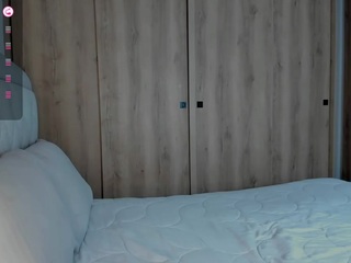 lauracriistina from CamSoda is Freechat