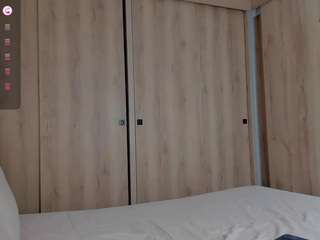 lauracriistina Live Webcam on CamSoda