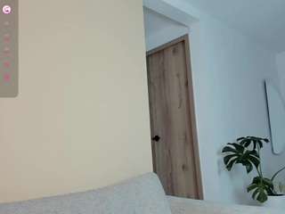  lauracriistina chat room