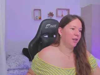 Tamyshine87's Live Sex Cam Show