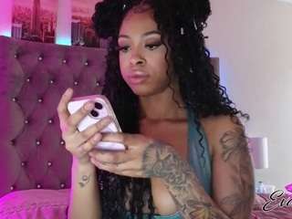 Live webcam model evajonez on Soda Cams