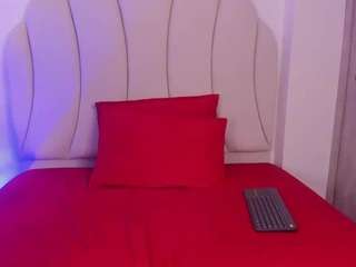 kaity-layne webcam