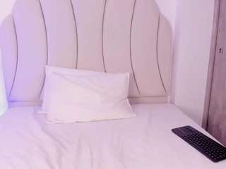 kaity-layne webcam