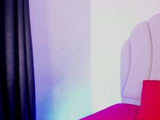 Live webcam model kaity-layne on Soda Cams