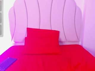 kaity-layne's CamSoda show and profile